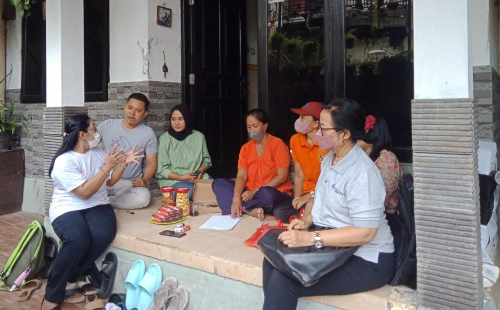 Kunjungan Rumah Pendampingan kepada Calon Pengantin (Catin) oleh Kader TPK Desa Dalung